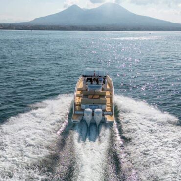 Solaro Charter - Rent your Boat in Gulf of Naples and Amalfi Coast- Transfer boat