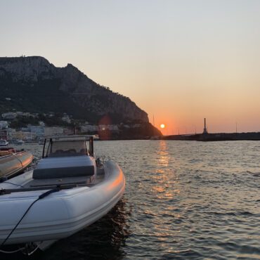 gallery_solaro_charter_harbor_capri_island